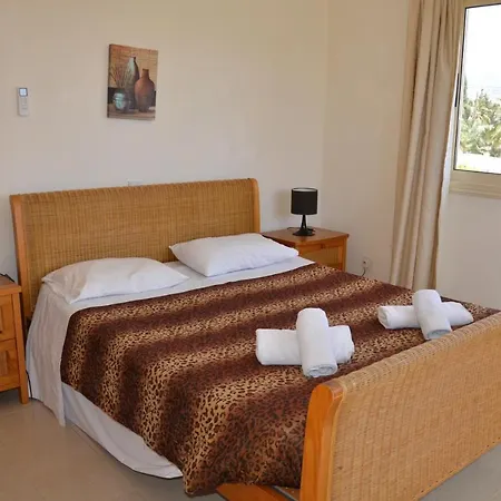 Coralia Dream 3, Walking Distance To Coral Bay Strip